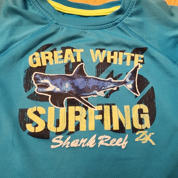 ZeroXposur "Great White Surfing" Rashguard Size 5/6 - Picture 6 of 14